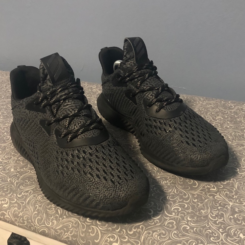 Adidas men’s Training Sneakers